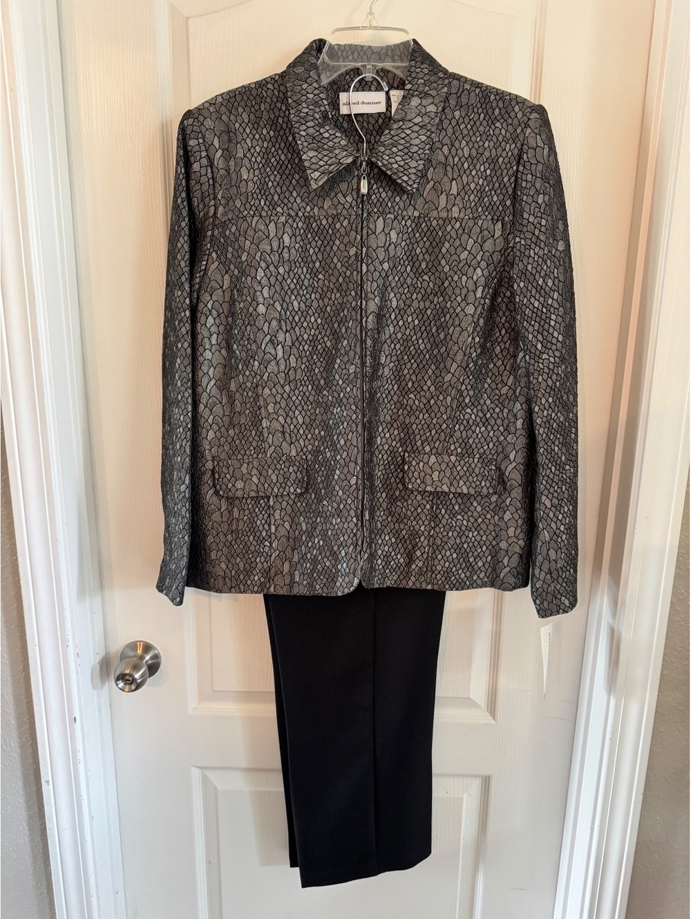 Vintage Alfred Dunner Women's Suit S 14 Grey Snake Print Blazer with Black Pants